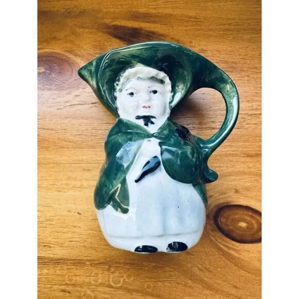 Tableware‎ Figural Character Porcelain Woman In Green Milk Creamer Small Pitcher